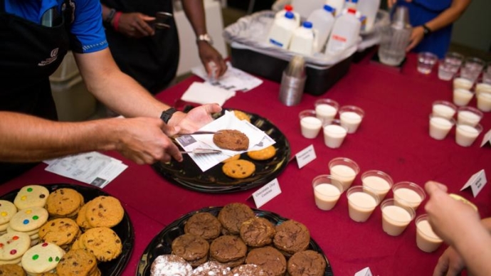 Milk-N-Cookies-016-083117